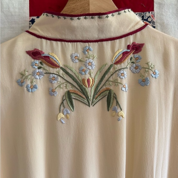 Vintage Silk Embroidered Dress - Picture 5 of 8